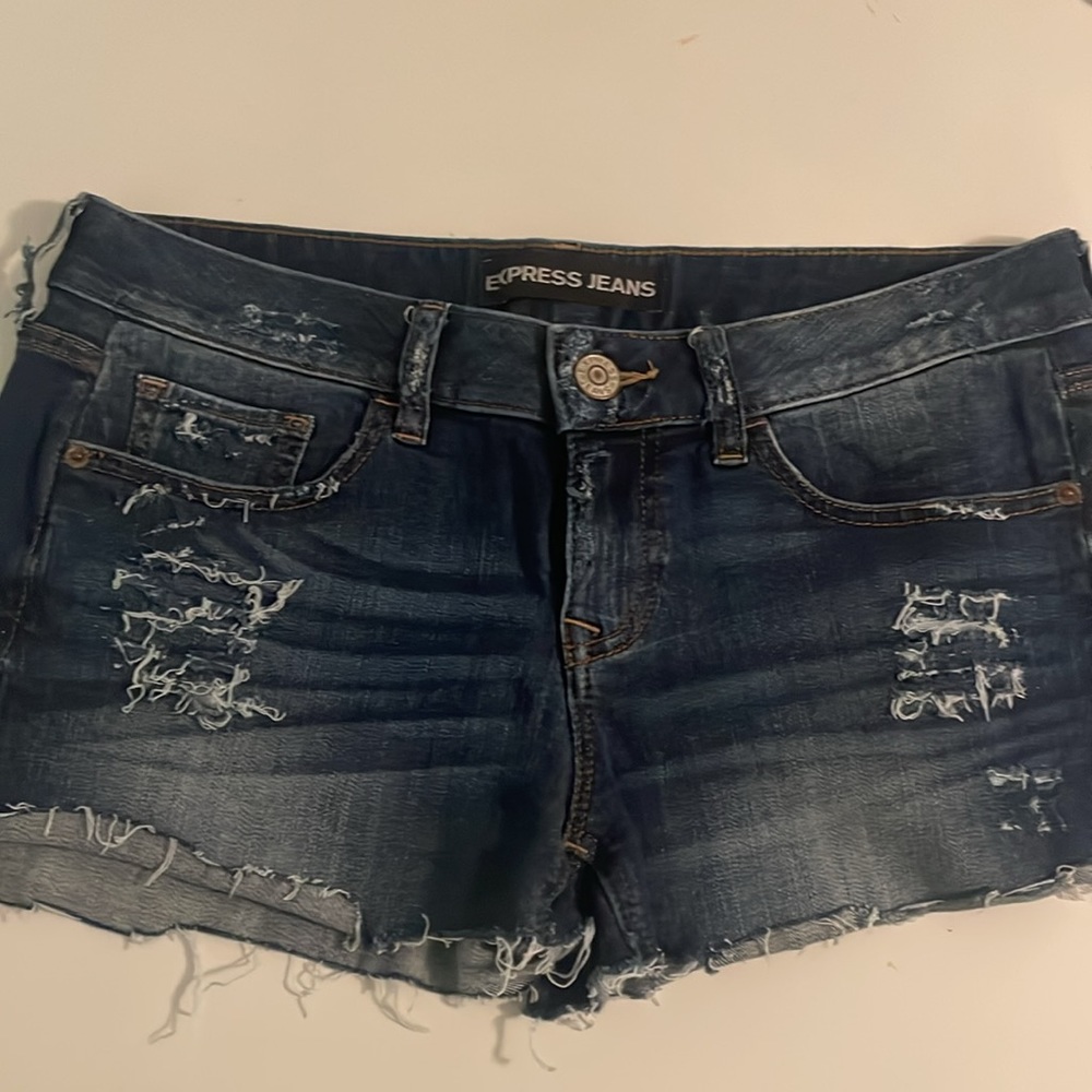 Express jean shorts size 4